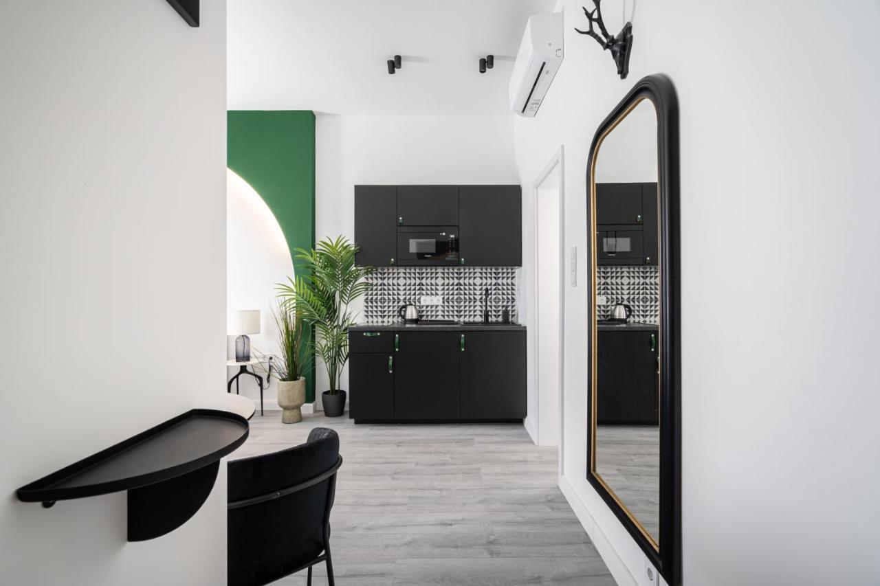 R6 - Boutique Apartments, Best Location By Bqa Budapest Exterior photo